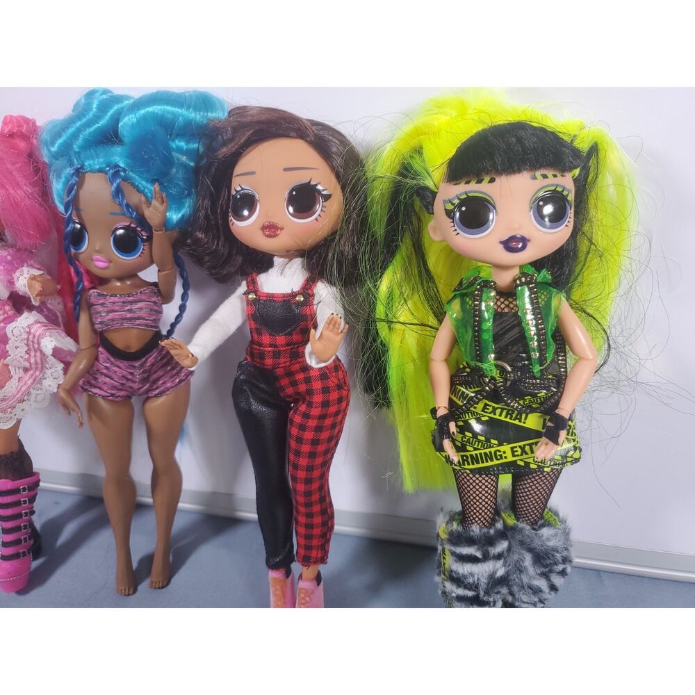 LOL Surprise OMG Remix Rock Dolls Lot of 4 Metal Chick Ferocious Bhad Gurl Fame - Picture 2 of 11